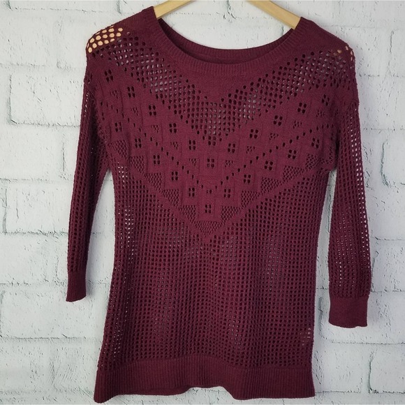 American Eagle Outfitters Womens Open Knit Burgundy Sweater Size XS - Picture 1 of 7